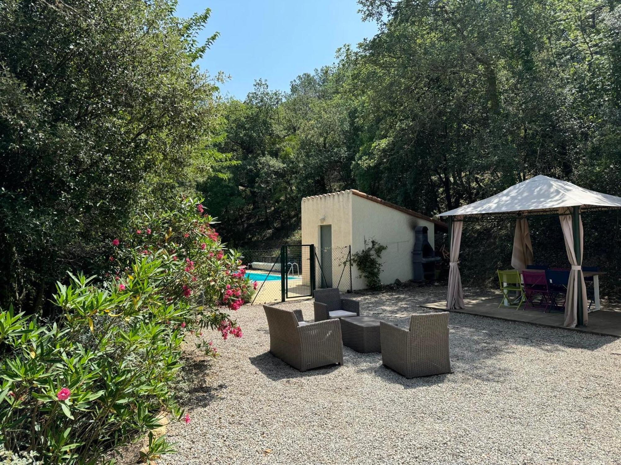 Maison Avec Piscine Chauffee Entre Mer Et Montagne Montauriol  Exterior photo